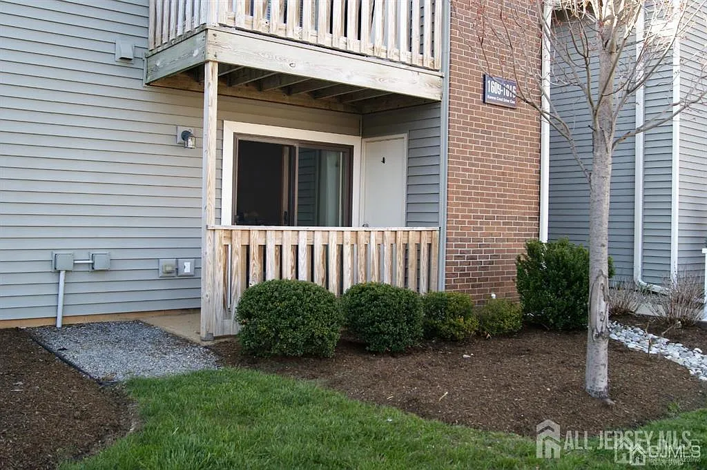 Building Photo - 1609 Ravens Crest Dr