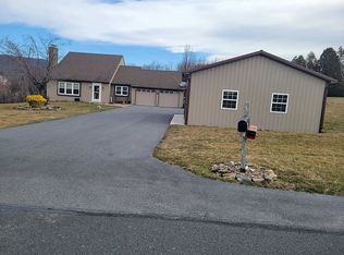 182 Bleile Rd, Lenhartsville, PA 19534