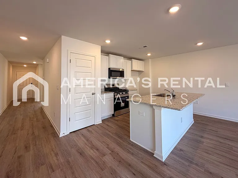2126 Addison Way SW — Photo 21