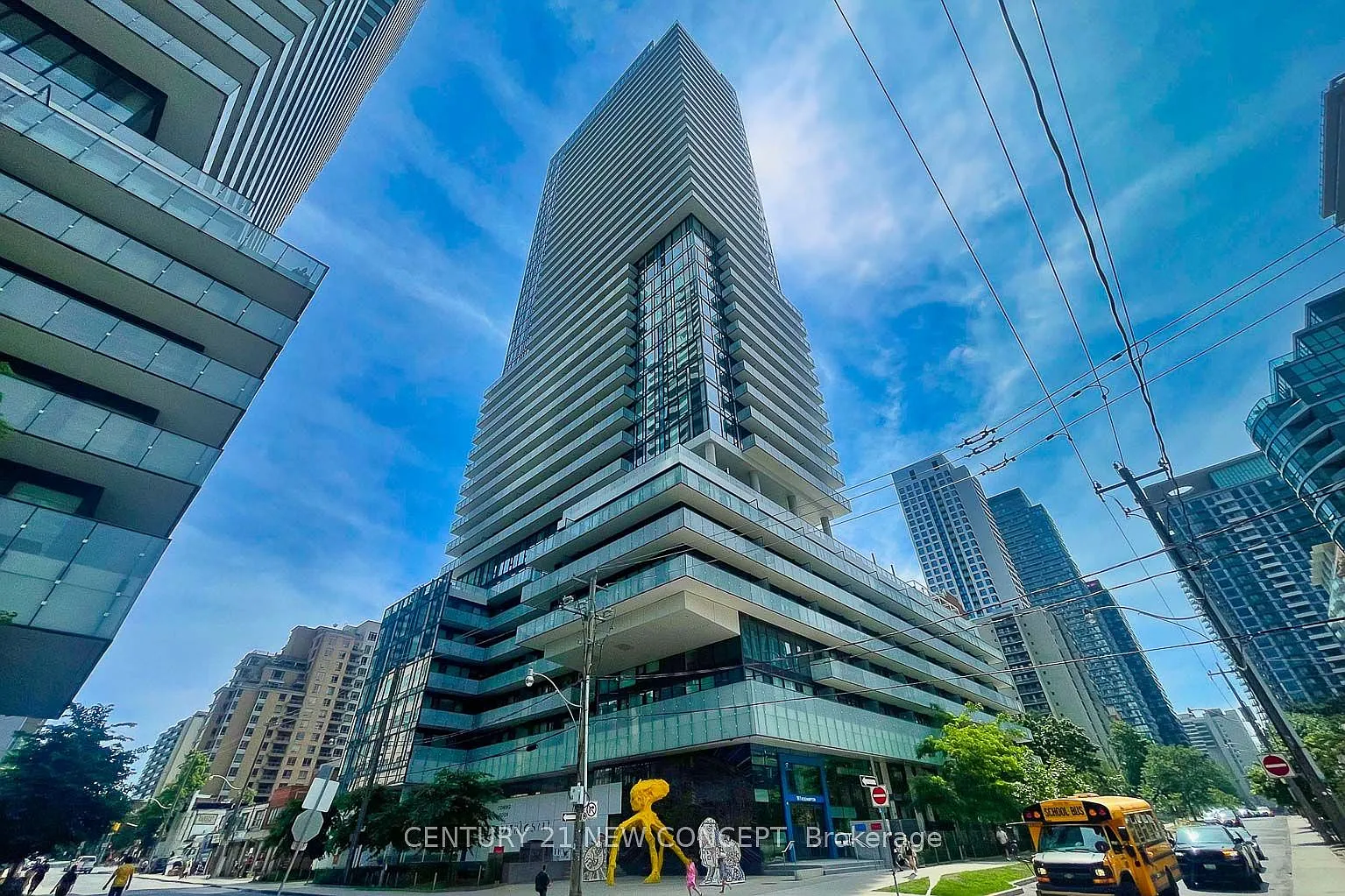 150 Redpath Condos — Photo 1