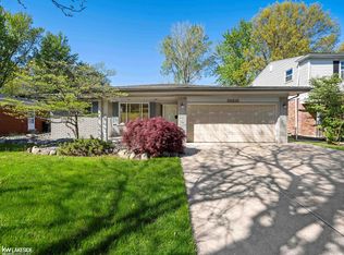 20213 Mauer St, Saint Clair Shores, MI 48080