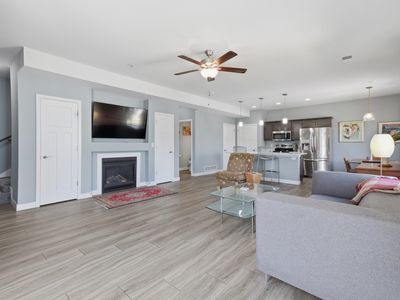 1901 N Windsor Ave, Cottage Grove, WI, 53527