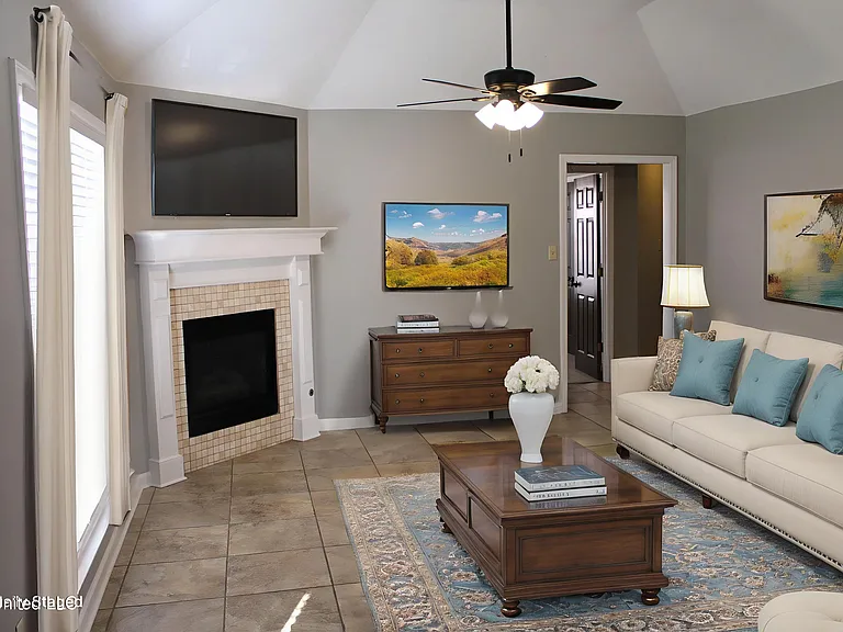 6849 Dogwood Mnr W — Photo 3
