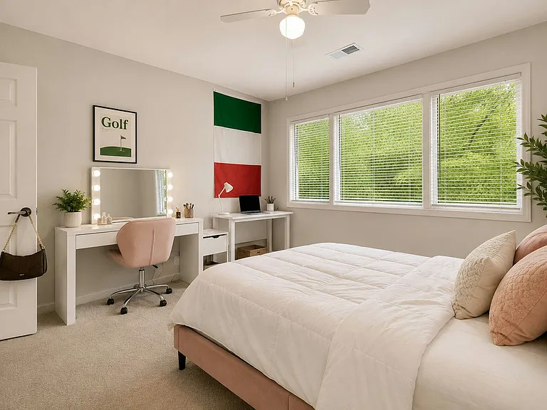 7 Newcastle Ct — Photo 5