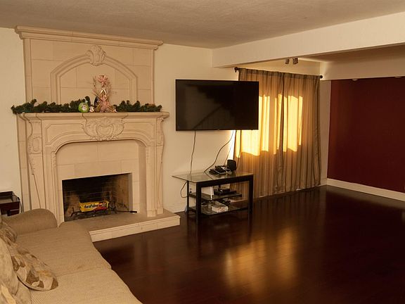 4th image of 1474 Buckridge Way