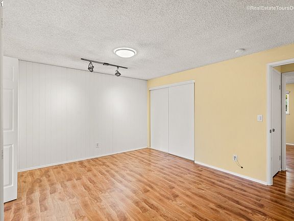 4th image of 3888 NE Meadow Ln