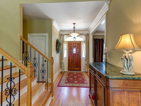 2nd image of 4557 Dublin Ct