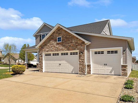 3rd image of 3151 Birmingham Dr