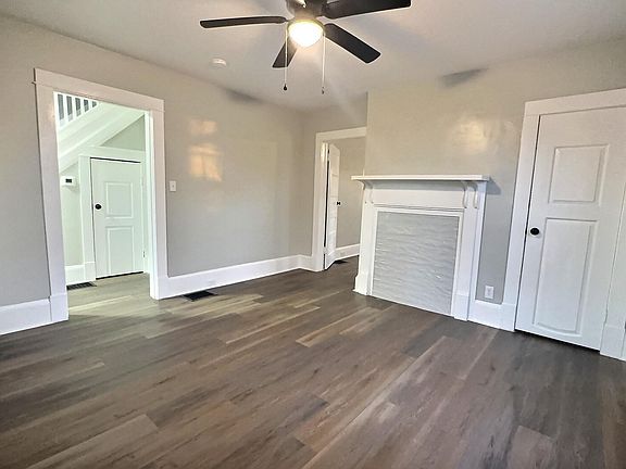 5th image of 704 Forest St