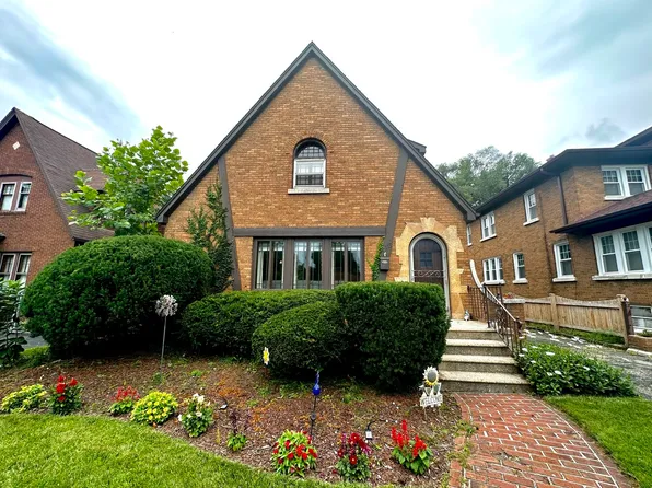 415 Mack St, Joliet, IL 60435