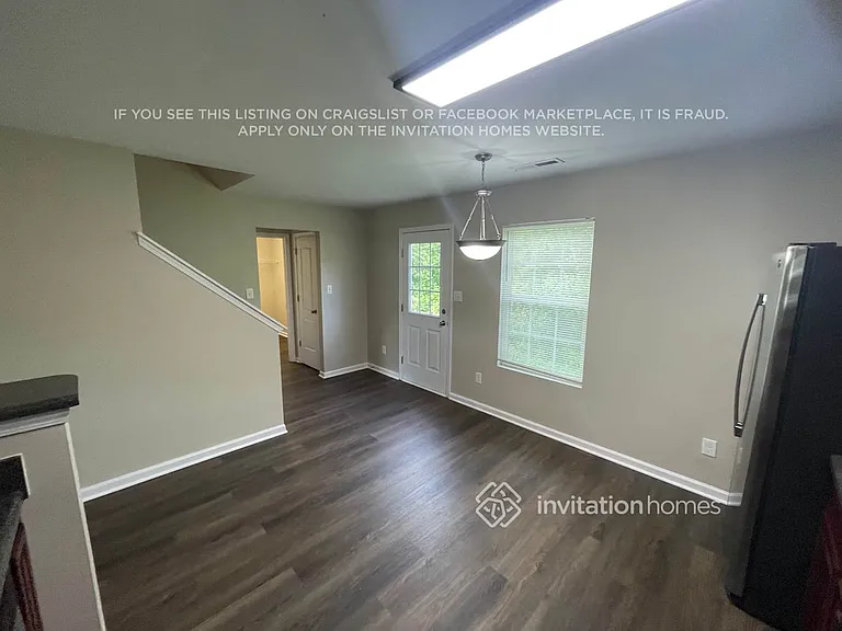 1330 Cadre Cir — Photo 7
