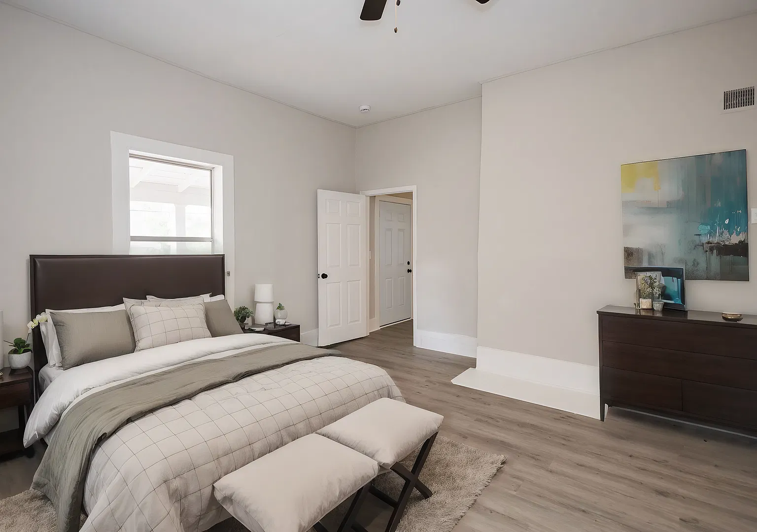 2BR Home Available Now | 519 West Cherry — Photo 4