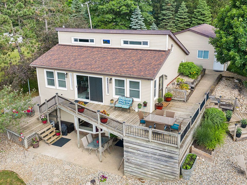 55531 Ruggles Rd, Three Rivers, MI 49093 Zillow