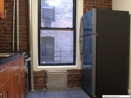 Rented by Sovereign Associates | media 14