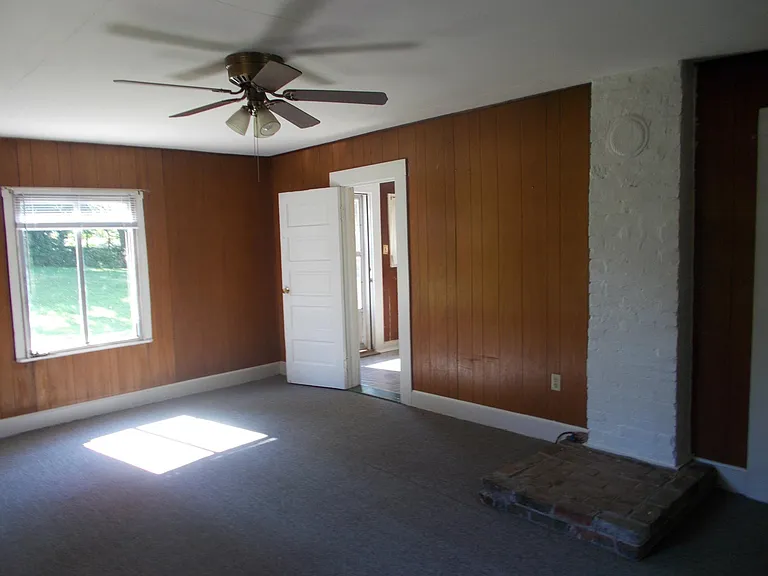 958 Hooper Station Rd — Photo 2