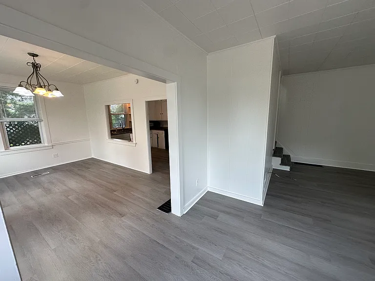 Entrance from front door, living room/dinning