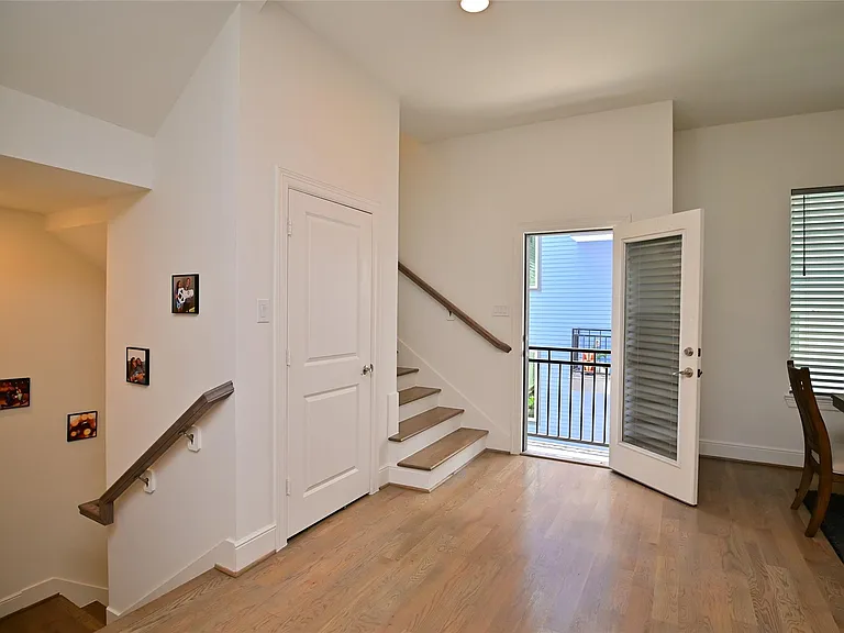 1117 W 16th St #C — Photo 19
