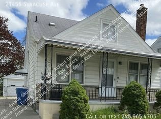 21456 Syracuse Ave, Warren, MI 48091