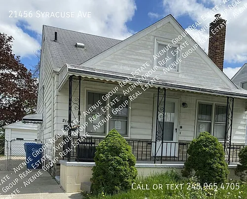 21456 Syracuse Ave Photo 1