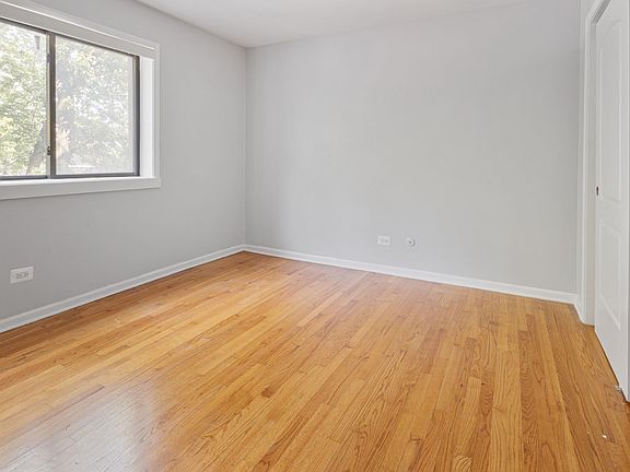 5th image of 7545 N Winchester Ave APT 201