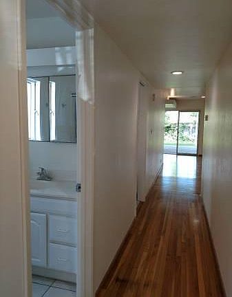 3rd image of 1456 Merry Ln
