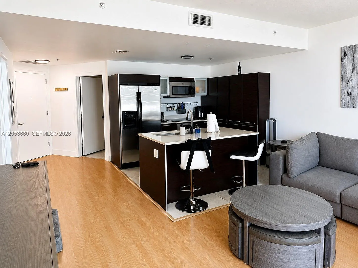 Quantum On The Bay Condo — Photo 4