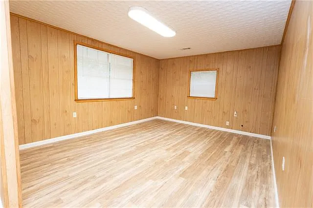 29216 Dinkins Dr — Photo 3