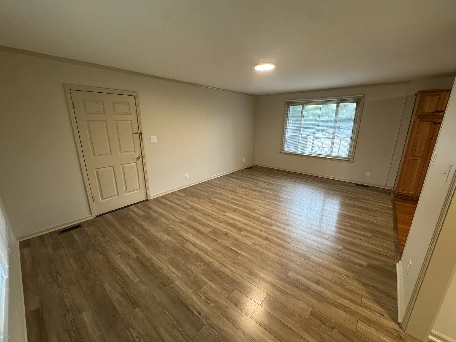 3 bed, 2.0 bath, 1743 sqft, $1,495 — Photo 4