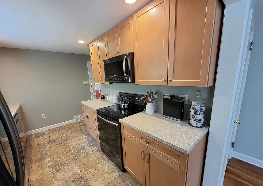 2 bed, 887 sqft, $1,500 — Photo 1