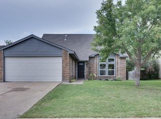 703 Ponderosa Dr, Forney, TX 75126