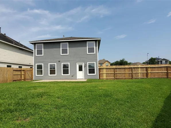 2802 Shearwater Bend Dr, Humble, TX 77396