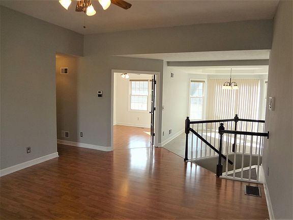 2nd image of 2415 Isaac Ln