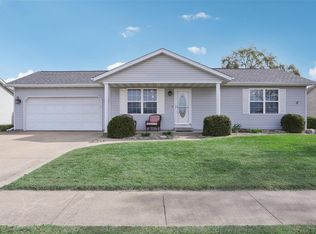 13074 Koch Ln, Breese, IL