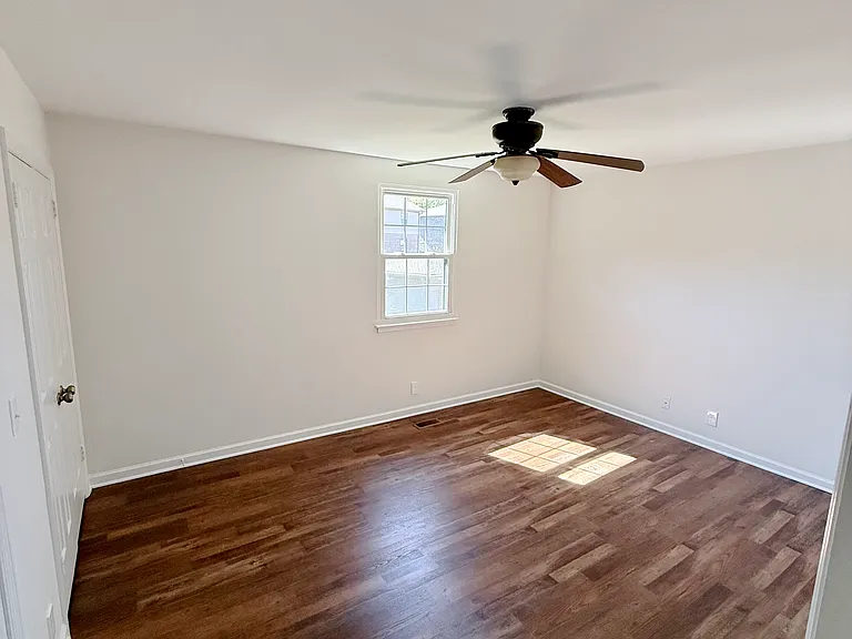 5710 Brentwood Trce — Photo 16