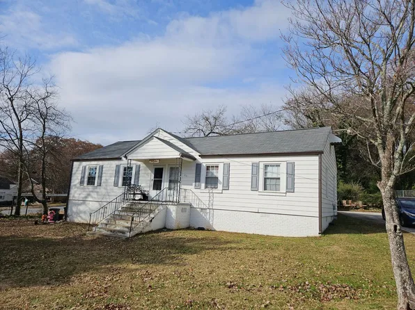 210 Lakewood Dr SE, Marietta, GA 30060