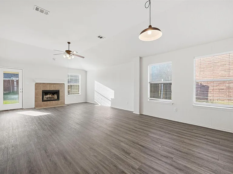 518 Niagara Falls Dr — Photo 20