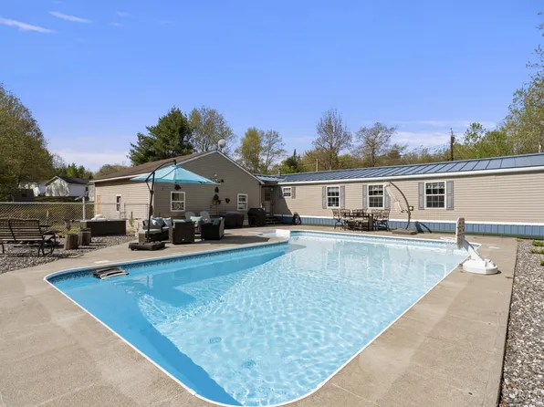 16 Ryan Lane, Skowhegan, ME 04976