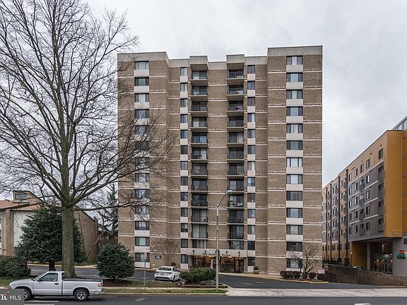 2nd image of 4 Monroe St APT 609