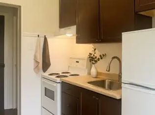 9 Simcoe St #5, Kawartha Lakes, ON K9V 2G2