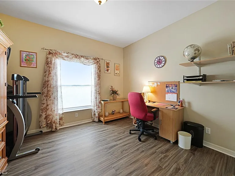 2454 Blackburn Cir — Photo 23