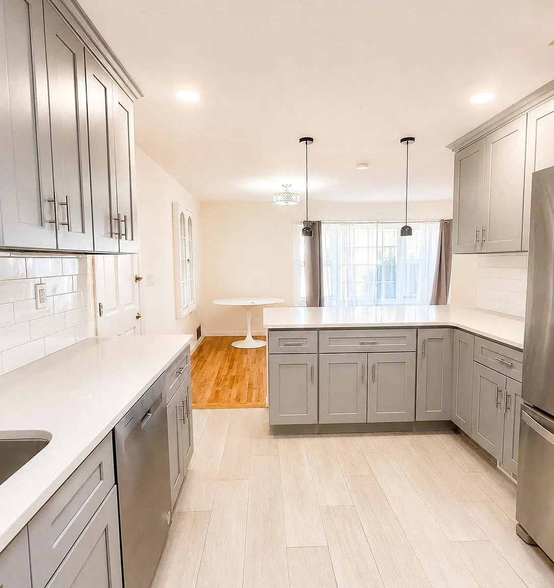 3 bed, 3.0 bath, 1250 sqft, $5,000 — Photo 3