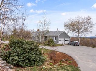 164 Ledge Hill Rd, Tuftonboro, NH 03816