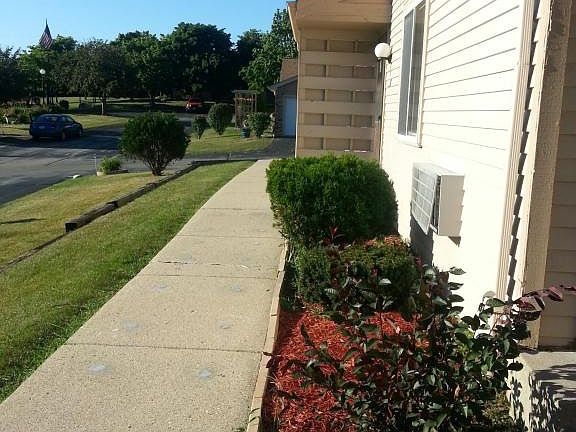 3rd image of 4668 S Woodland Dr #4668