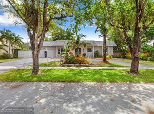 7340 NW 10th Pl, Plantation, FL 33313