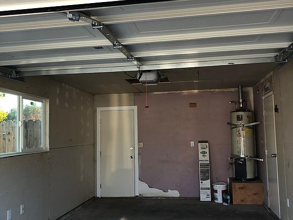4th image of 4477 W Yale Ave