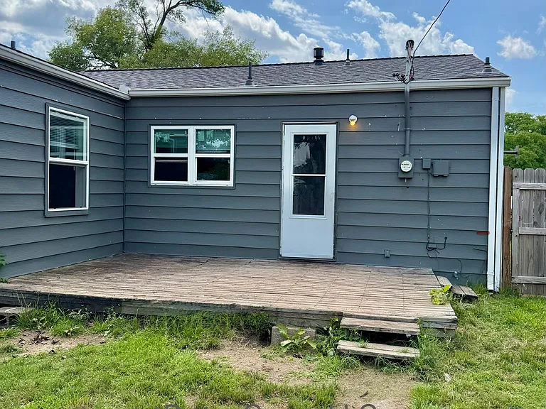 2932 S Glenn Ave — Photo 17