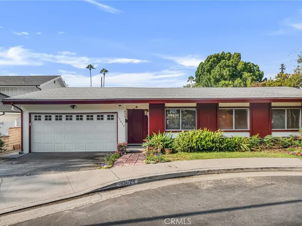 13624 Vose St, Valley Glen, CA 91405