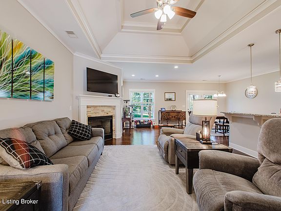 5th image of 6506 Villa Spring Dr