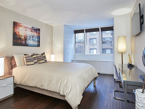4th image of 201 E 36th St APT 9A
