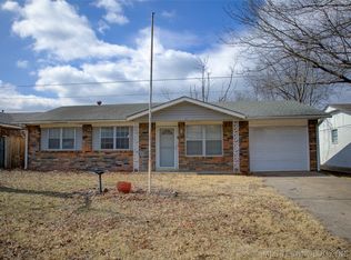 1405 N Lang St, Claremore, OK 74017